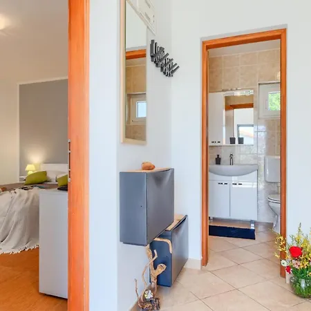 Nina By Guide Apartment *