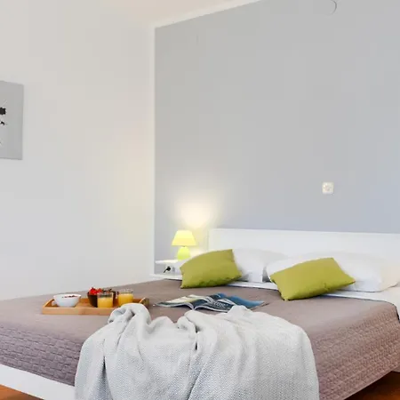 Apartment Nina By Guide